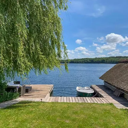 Holiday home House With Boat Dock On Schaalsee *